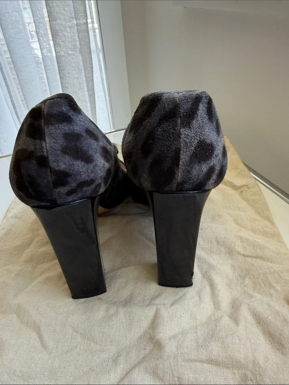 kate spade Gray Velvet Pointed Toe Pumps with Patent Bow